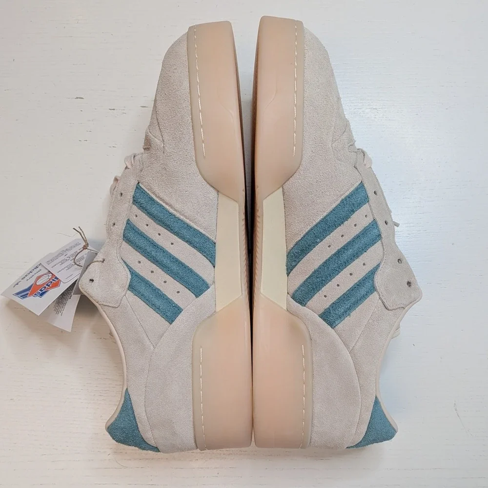 NWT Adidas Rivalry Low Sneakers Mens 17 Beige Teal Suede Gum Sole No Box